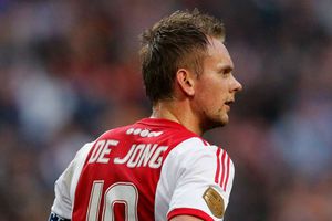 De Jong joins Sydney FC on loan