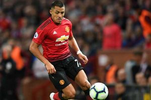 Mourinho didn't ask Sanchez to skip Chile as he backs United star to improve