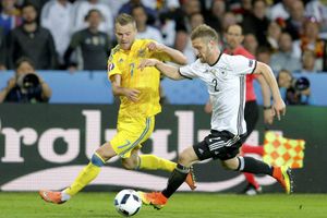 West Ham United regret signing Andriy Yarmolenko