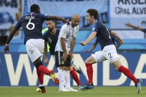 Arsenal and Liverpool target dismisses Bayern Munich links
