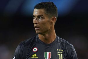 Allegri calls for VAR after Ronaldo's contentious red card