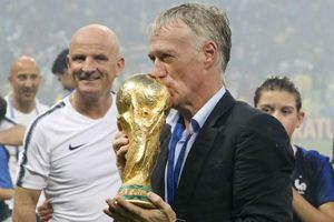 Didier Deschamps wins FIFA Best Men's Coach award