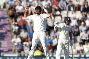 India vs England 5th Test Day 1: Bowlers script visitors' comeback, England 7 down: As it happened