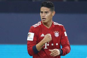 Bundesliga: James and Lewandowski strike as Bayern maintain perfect record