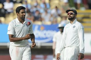 India Vs England: Gavaskar advises Virat Kohli to work on field placements, bowling changes