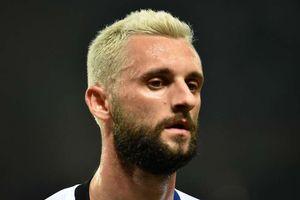 Serie A: Brozovic wins it late for Inter after VAR takes centre stage