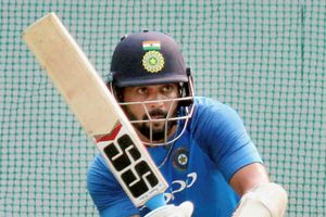 Vijay signs up with Essex for County championship
