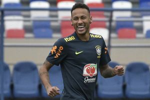 PSG superstar Neymar prefers London to Manchester