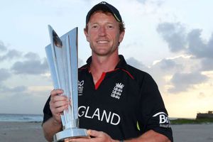Former England captain Paul Collingwood announces retirement