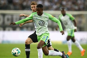 Porto sign Bazoer on loan from Wolfsburg