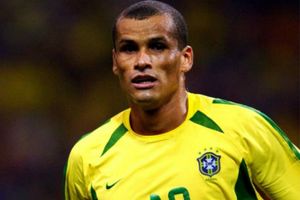 Brazil legend Rivaldo hails Everton star Richarlison