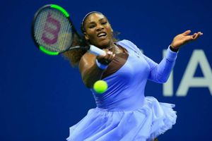 Comeback queen Serena lauds 'inspiring' Tiger Woods