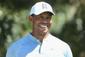 Woods and Rose share Tour Championship lead