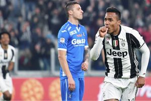 Manchester City want long-term Manchester United target Alex Sandro