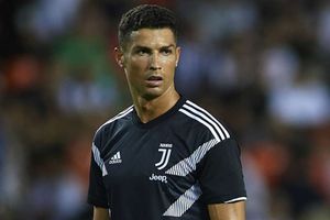 Juventus and Fernando Santos back Cristiano Ronaldo over rape allegation