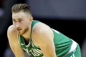 Stevens to limit Hayward's early minutes for Celtics