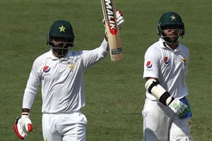 Hafeez stars on Test return before Australia peg back Pakistan