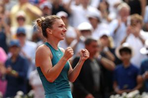 Halep to end 2018 as world number one