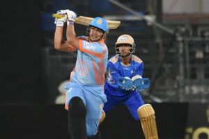 Hazratullah smashes six sixes in an over during APL