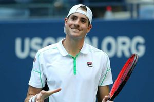 Isner's Finals hopes hindered by Stockholm defeat