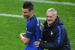 'Surprised' Deschamps accepts he could've made more effort with Koscielny