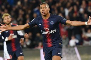 Mbappe and Paris Saint-Germain send Ligue 1 records tumbling
