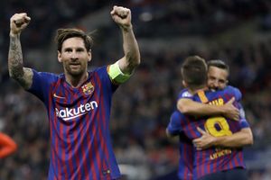 Sevilla top La Liga after Barcelona's stalemate at Valencia