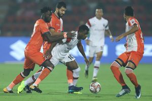 ISL: NEUFC, FC Goa share spoils in exciting draw
