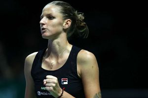 WTA Finals: Pliskova overpowers defending champion Wozniacki in Singapore
