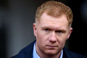 Messi would struggle in this Manchester United team – Scholes
