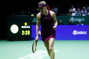 Svitolina battles past Bertens to reach maiden Singapore final