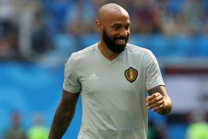 Martinez backs Henry for top job, Deschamps doesn't