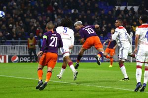 Lyon 2 Manchester City 2: Aguero late show secures progression