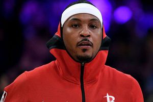 Thunder cruise to win over Rockets, Anthony struggles in return to OKC