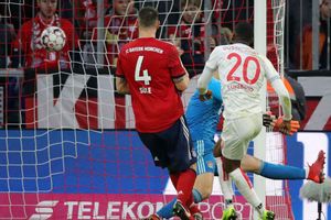 Bayern Munich 3 Fortuna Dusseldorf 3: Lukebakio treble cranks pressure up on Kovac