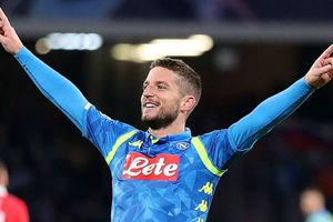 Napoli 3 Red Star Belgrade 1: Ancelotti's men top as Mertens grabs brace