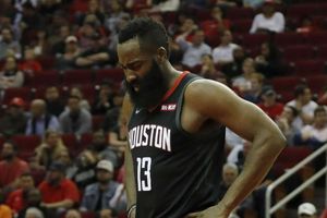 NBA: Spurs top struggling Rockets, Grizzlies beat Sixers in OT