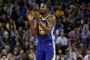 Durant deflects praise onto 'phenomenal' Thompson