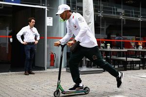 Hamilton threatens to quit if F1 continues to expand