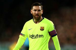 PSV 1 Barcelona 2: Messi's genius wraps up top spot in Group B