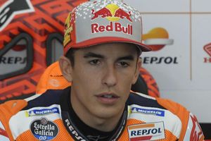 Marquez crashes again as Dovizioso wins rain-interrupted Valencia GP