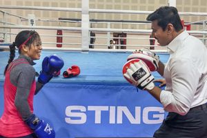 Watch: Mary Kom trades punches with Rajyavardhan Rathore in 'fun session'