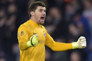 Manchester United target Ryan as De Gea replacement