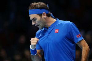 Federer cruises into last four of ATP Finals for 15th time