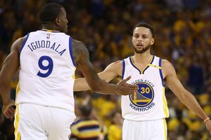Warriors hope Curry will play on upcoming road trip