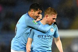 Leicester City 1 Manchester City 1 (1-3 on penalties): Muric stands tall in poor shoot-out