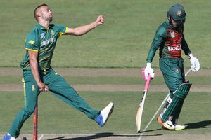 Uncapped Paterson replaces Philander in Proteas Test squad