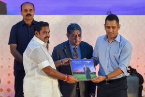 It's important to safeguard bowlers: Dhoni, Dravid, Kumble