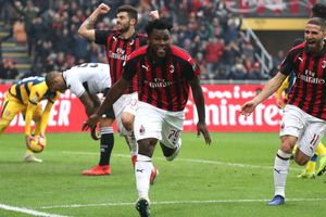 AC Milan 2 Parma 1: Kessie penalty completes comeback