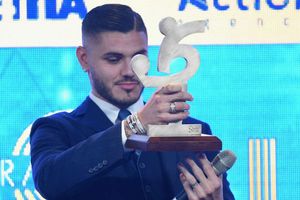 Icardi named Serie A Footballer of the Year, Allegri takes coach's gong